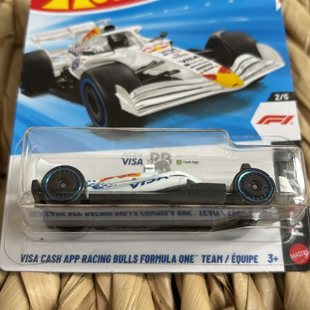 Hot Wheels Visa Cash App Racing Bulls Formula One Team White F1 White Race Car 🆕